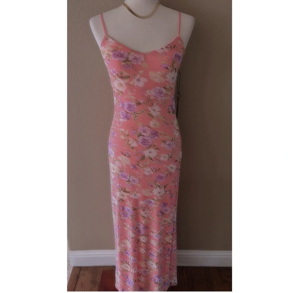 Pink floral print maxi dress - Picture 6 of 12
